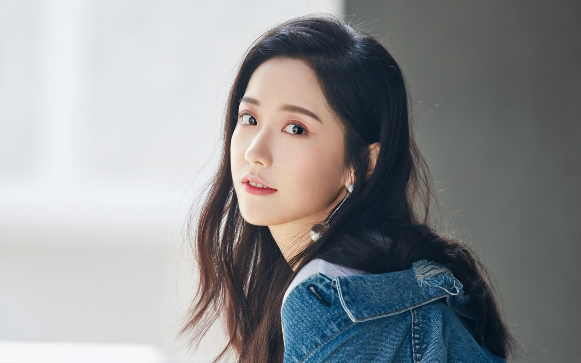 胎痕为笔,汗水为墨,索伯战术革命下的王座更迭与纪录黄昏