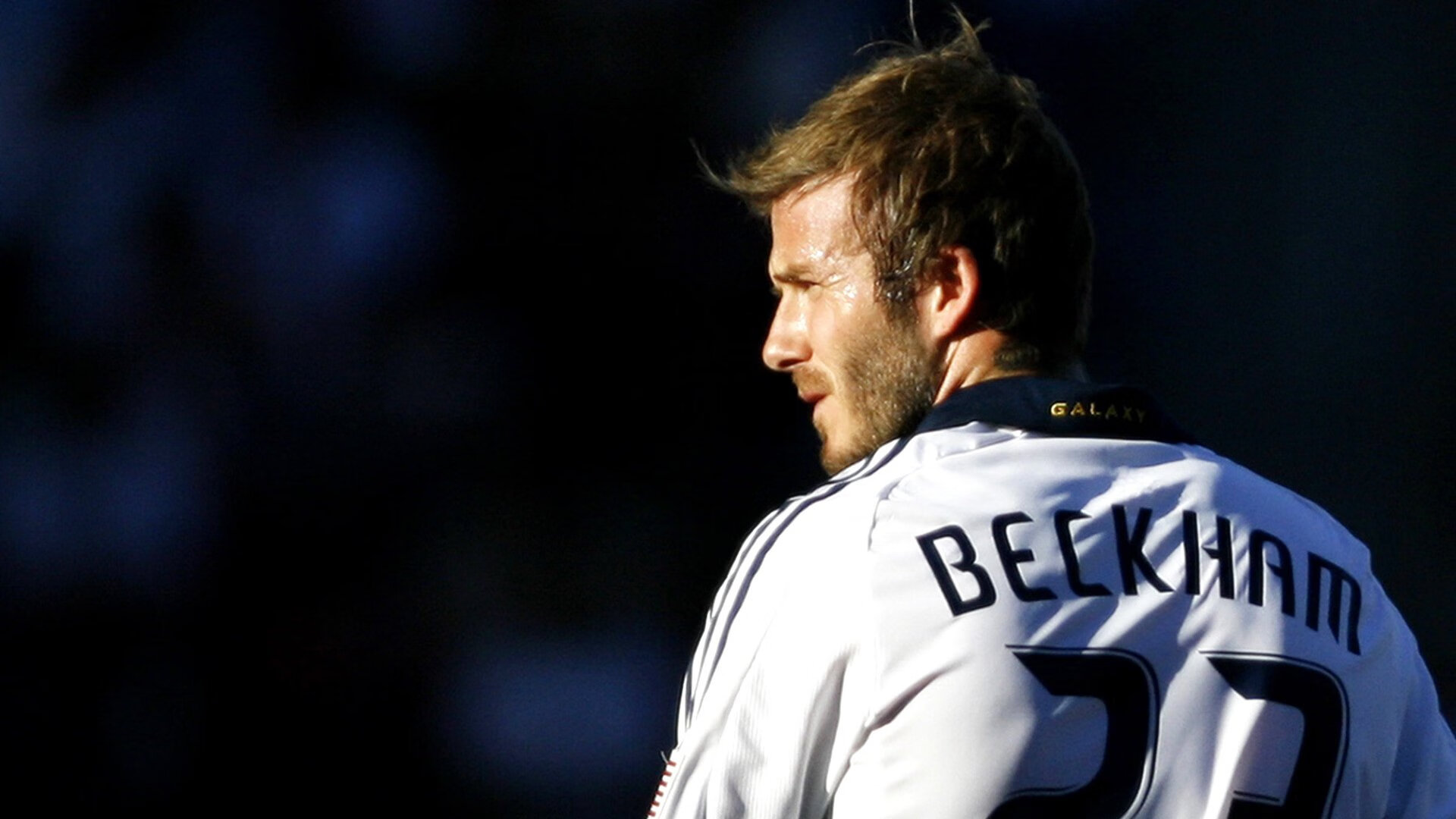 赖斯单骑救主,当传奇重铸,喧嚣赛场只剩一颗孤独而璀璨的星