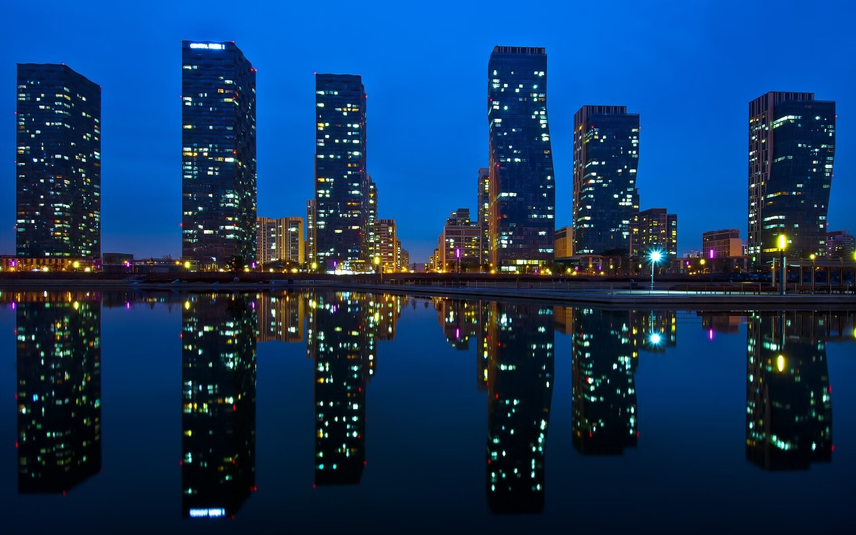 跨界狂欢，2026世界杯焦点下的湖人强势击败黄蜂