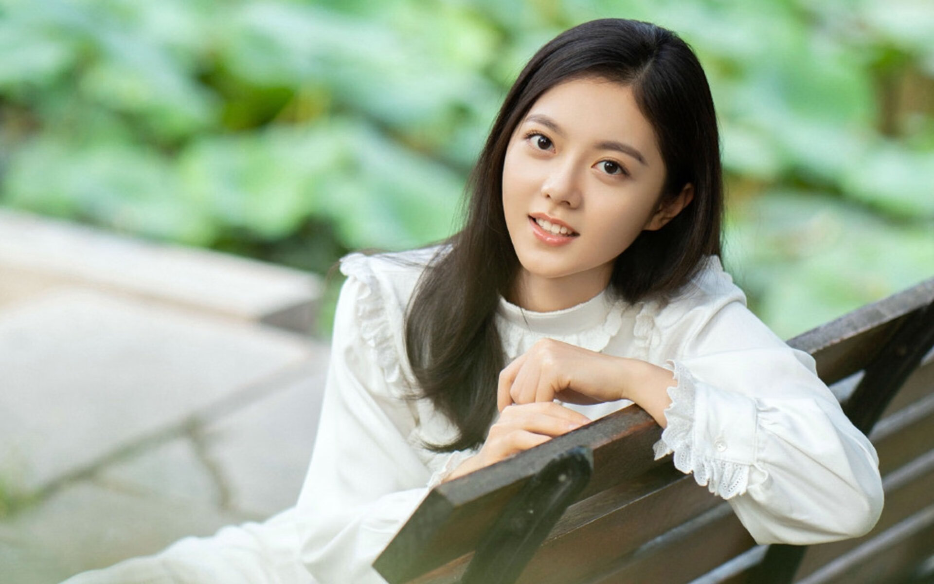 欧冠半决赛焦点战，马赛连击制胜，全面压制波兰劲旅